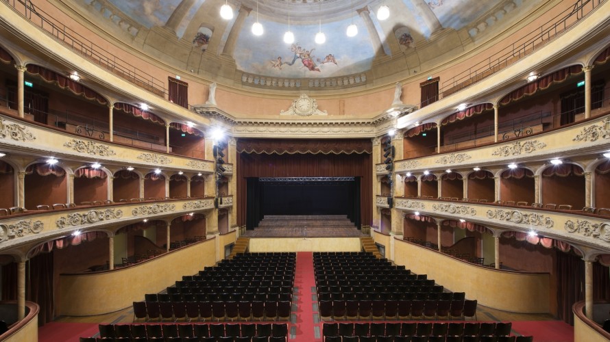 Teatro-Storchi_Modena_01-890x500